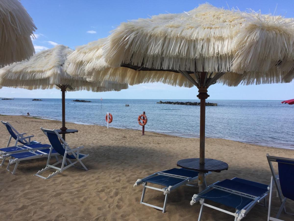 Hotel Mare Blu Francavilla Al Mare Eksteriør billede