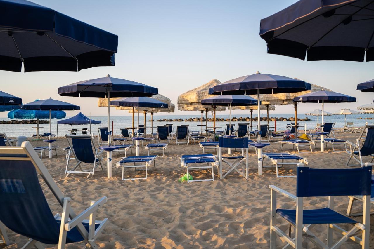Hotel Mare Blu Francavilla Al Mare Eksteriør billede
