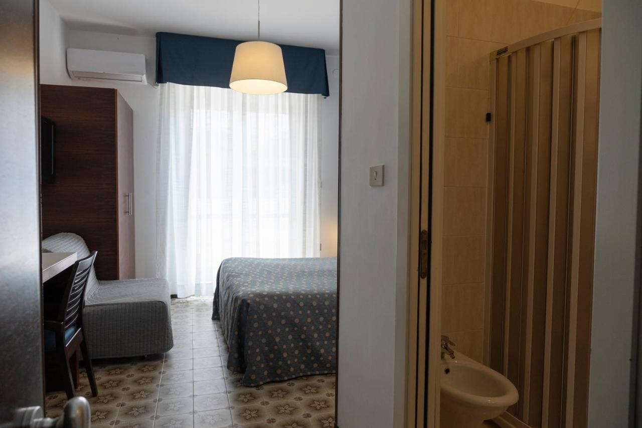 Hotel Mare Blu Francavilla Al Mare Eksteriør billede